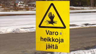 Illustration for article titled The ten weirdest road signs